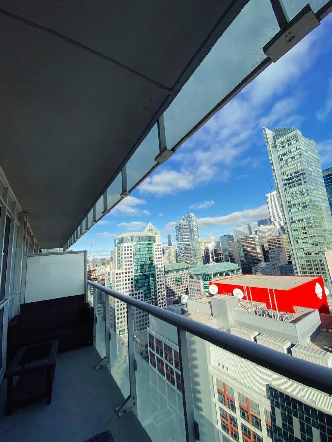 Luxury Condo On Cn Tower Toronto Zewnętrze zdjęcie